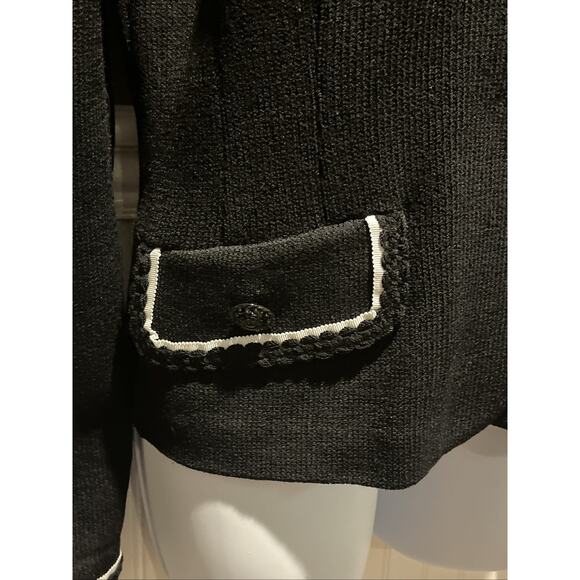 Vtg St John Santana Knit Black Jacket White Piping Crochet Hem Buttons Sz 2 - Picture 6 of 12